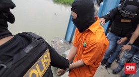 35 Reka Adegan Ungkap Kronologi Pembunuhan Keluarga di Bekasi