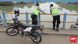 Viral Buang Sampah ke Kalimalang, Polisi Kantongi Identitas