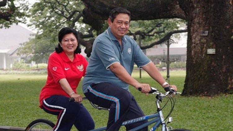 Ini awal mula perjalanan cinta SBY dan Ani Yudhoyono, sampai akhirnya memutuskan membina rumah tangga.