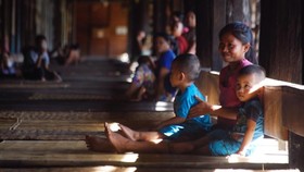 Pengalaman Pegiat Medsos Saat Diajak Menelusuri Desa Dayak