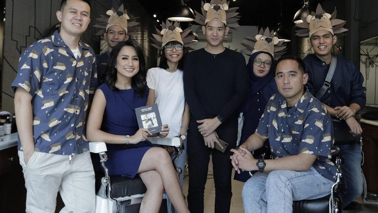 Presenter dan penulis buku anak, Tascha Liudmila ajak anak-anak berani potong rambut di barbershop lewat buku cerita.