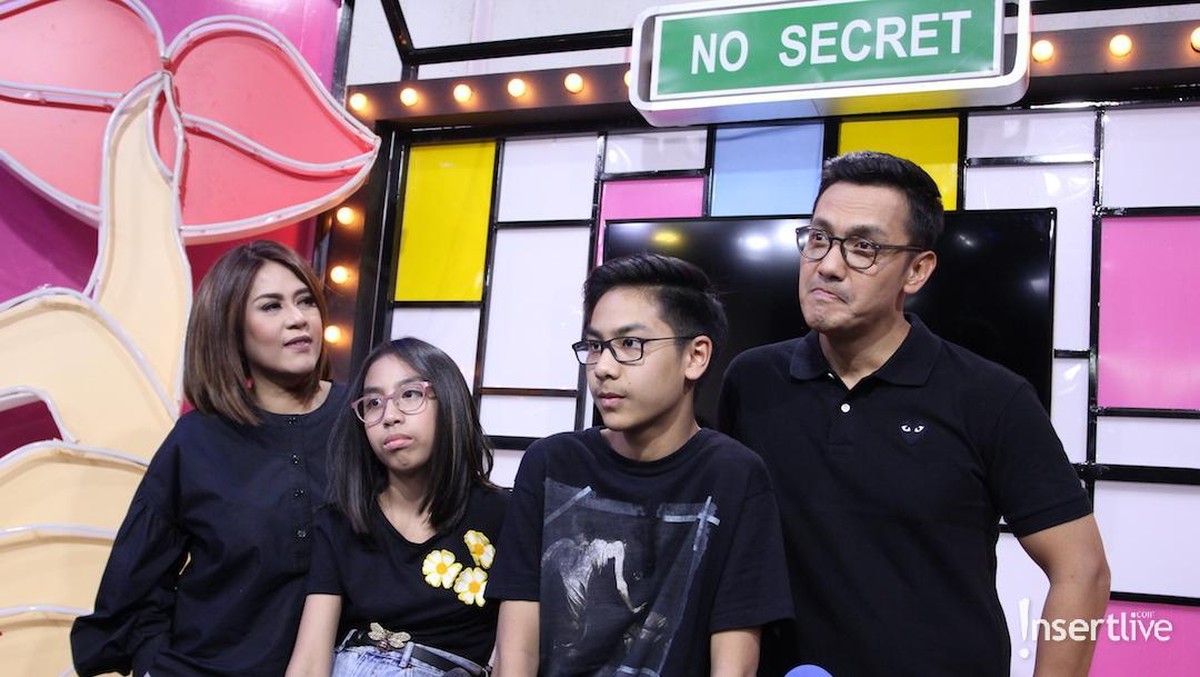 Saat ditemui di studio Trans TV&comma; Jakarta &lpar;5&sol;11&rpar;&comma; aktor tampan di masa 90'an&comma; Gunawan&comma; ternyata sudah menjadi ayah dari dua anak yang beranjak ABG&period;