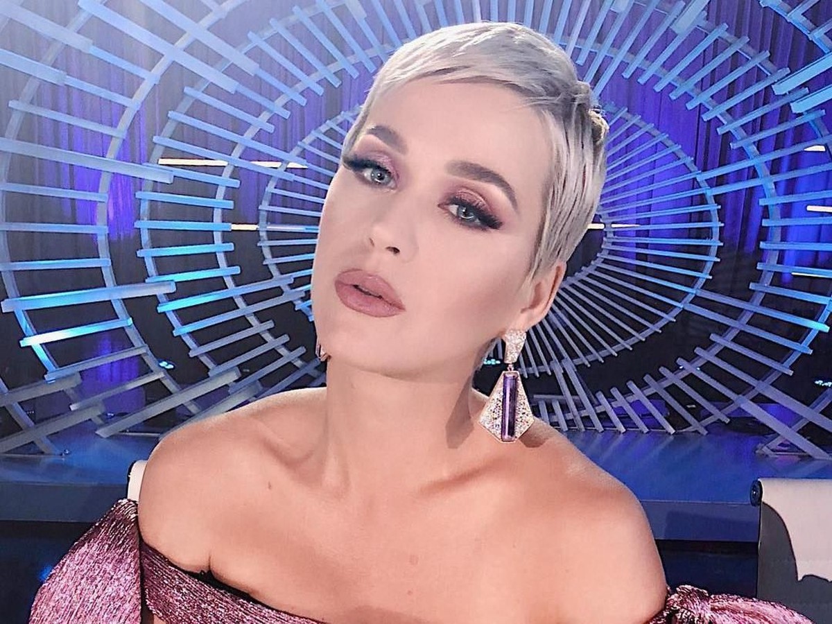 Enam seleb ini putuskan untuk memotong rambutnya setelah berpisah dengan kekasih&period; Insertizen mau tahu siapa saja mereka&quest;