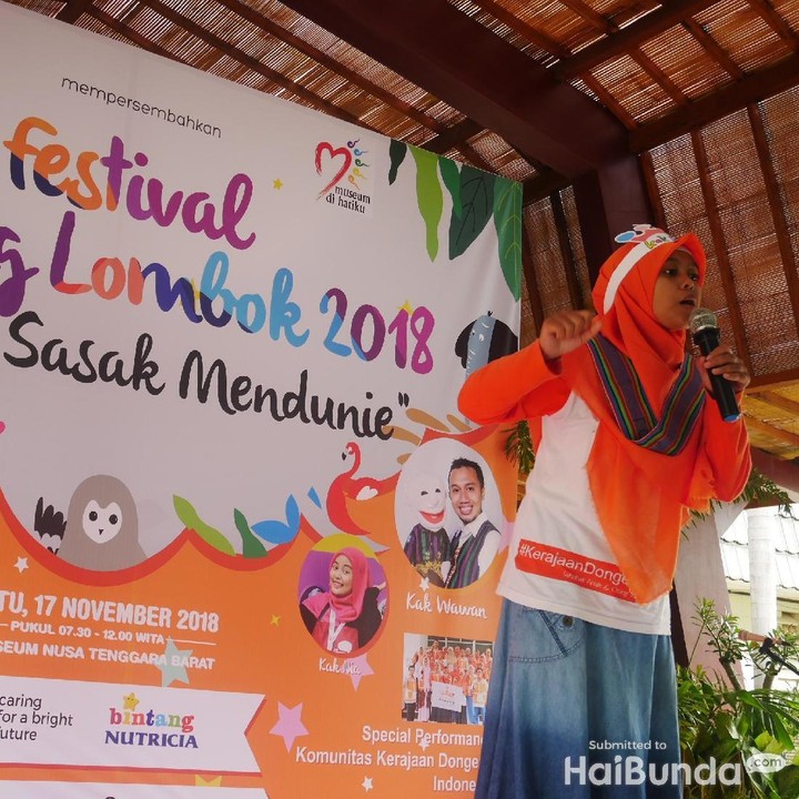 <p>Pada Sabtu (17/11/2018), diadakanlah sebuah Festival Dongeng Lombok 2018 'Cerite Sasak Mendunie', di Museum Negeri Nusa Tenggara Barat, Lombok, bersama anak-anak. (Foto: Amelia Sewaka)</p>