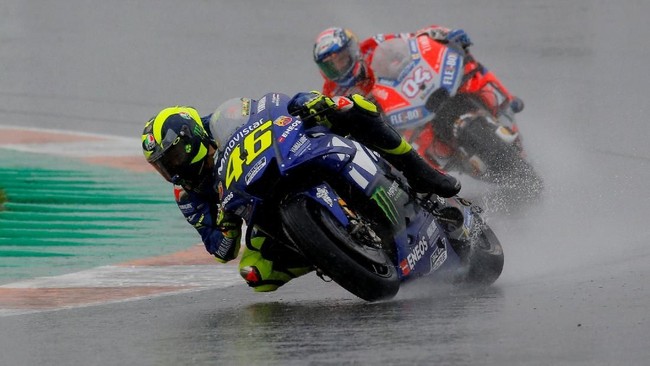 Valentino Rossi cukup percaya diri bisa menjadi juara MotoGP Valencia 2018 jika tidak ada bendera merah yang menghentikan lomba di lap ke-15.