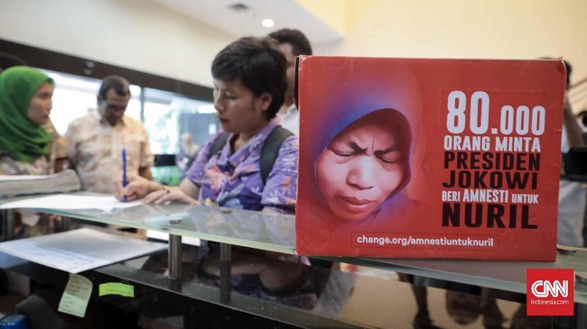Lembaga Perlindungan Saksi dan Korban (LPSK) memberikan perlindungan kepada Baiq Nuril dalam kapasitasnya sebagai korban dan saksi korban.