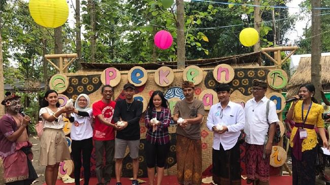 Generasi Pesona Indonesia (GenPI) Bali meluncurkan destinasi digital Peken Nusantara, dengan menghadirkan sensasi Bali tempo dulu.