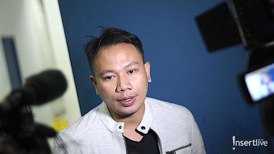 Vicky Prasetyo Ungkap Kronologi Penggerebekan Angel Lelga Vicky Prasetyo mengungkap kronologi penggerebekan Angel Lelga bersama seorang pria pada Senin (19/11) dini hari.