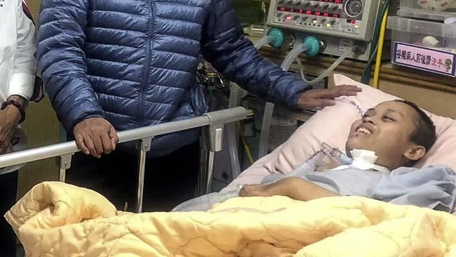TKI asal Banyumas, Shinta Danuar sudah 4 tahun dirawat akibat sakit keras dan lumpuh karena terserang virus saat bekerja di Taiwan.