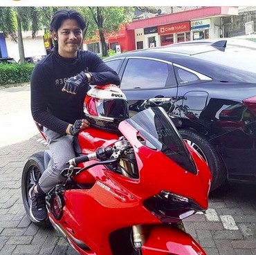 Unggahan Terbaru Fiki Alman 'Ikatan Cinta' Usai Alami Kecelakaan di Tol