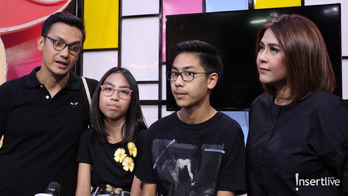 Saat ditemui di studio Trans TV&comma; Jakarta &lpar;5&sol;11&rpar;&comma; aktor tampan di masa 90'an&comma; Gunawan&comma; ternyata sudah menjadi ayah dari dua anak yang beranjak ABG&period;