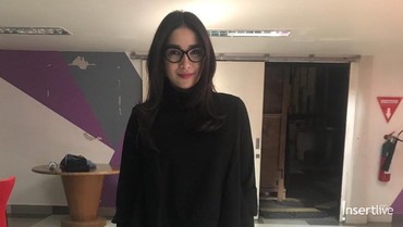 img-title Pertama Kali Main Film Horor, Ini Perasaan Ussy Sulistiawaty