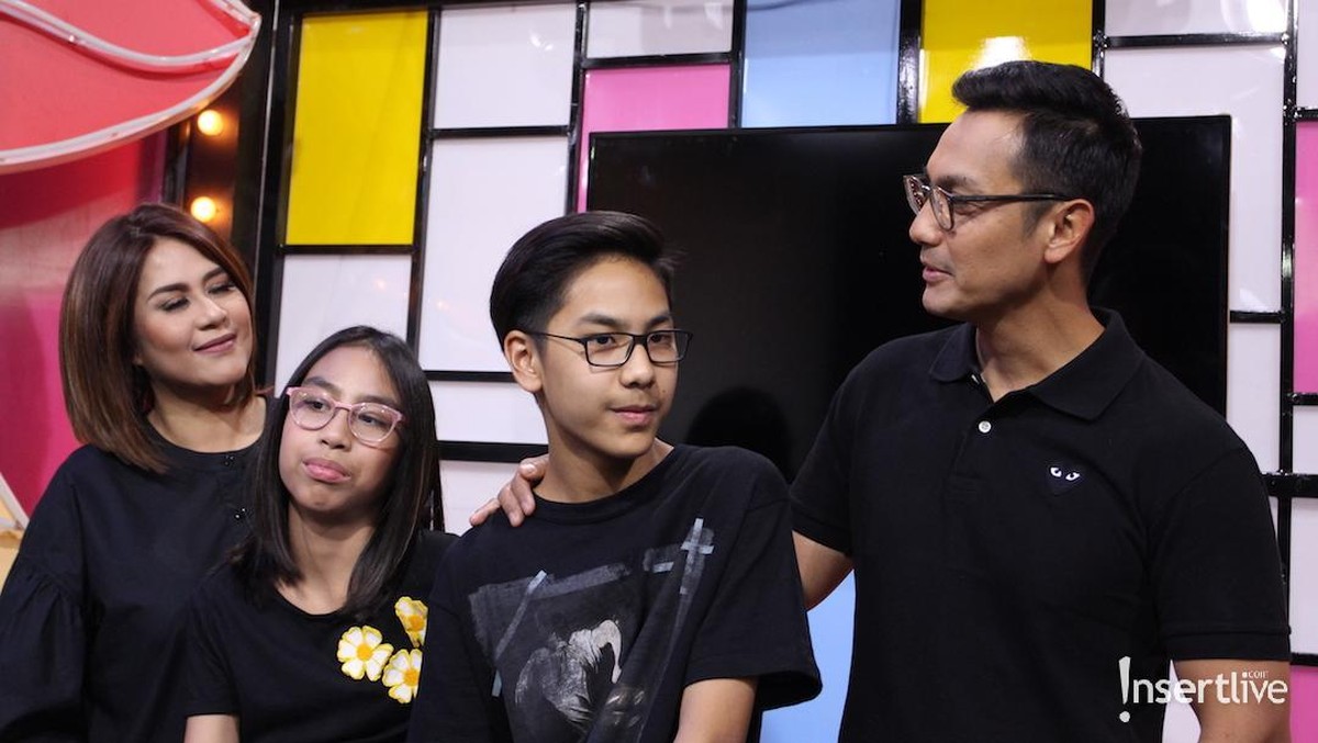 Saat ditemui di studio Trans TV&comma; Jakarta &lpar;5&sol;11&rpar;&comma; aktor tampan di masa 90'an&comma; Gunawan&comma; ternyata sudah menjadi ayah dari dua anak yang beranjak ABG&period;