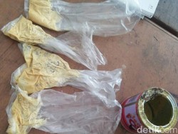 Pedagang di Bireuen Dilarang Jual Lem Cap Kambing ke Pelajar