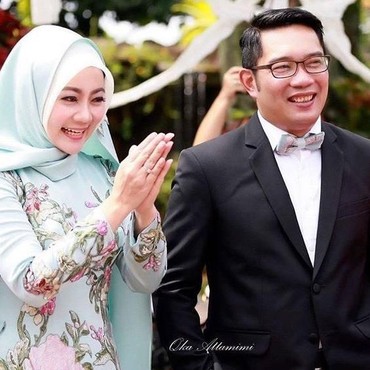 Ulang Tahun Pernikahan ke-24, Intip Kemesraan Ridwan Kamil & Atalia