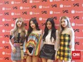 Ariana Grande 'Merengek' Ingin Gabung BLACKPINK