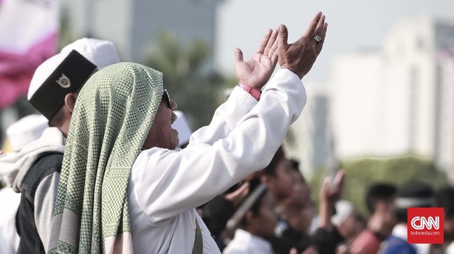 Kebijakan untuk menggeser hari libur ini merupakan upaya pemerintah untuk pencegahan dan penanganan penyebaran munculnya klaster baru Covid-19.