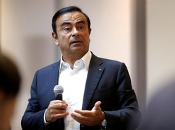 Mantan Bos Nissan Carlos Ghosn Jadi Buruan Interpol