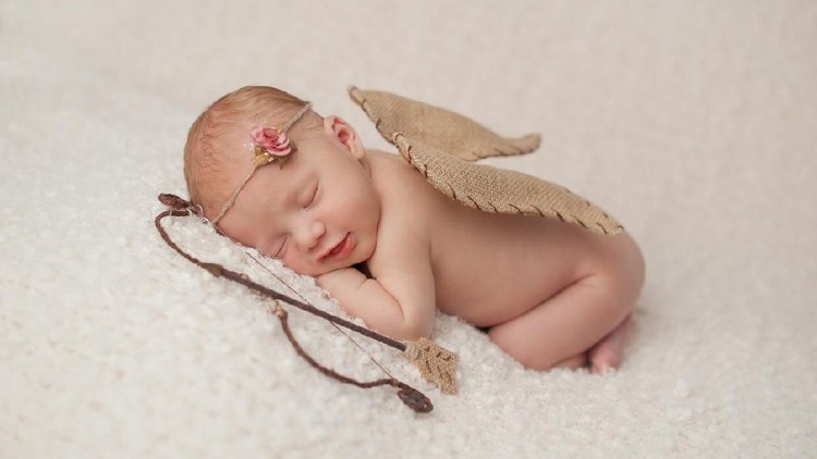 15 Nama Bayi Unik Bermakna Beruntung dan Bahagia Banyak nama bayi berarti bahagia dan beruntung yang terdengar unik lho, Bun.