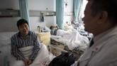 FOTO: Mimpi China Perluas Pasar Obat Tradisional Penggunaan obat tradisional yang mengakar membuat China berharap bisa memperluas pasar pengobatan herbalnya ke skala global.