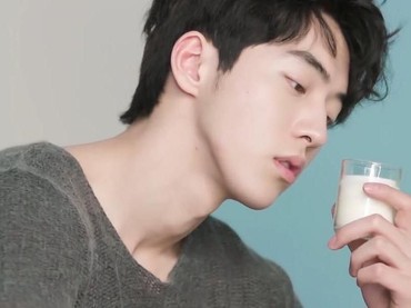Nam Joo Hyuk Nangis Saat Jumpa Pers Film Korea 'Josee', Ada Apa?