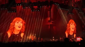 VIDEO: Aksi Pamungkas Taylor Swift di Tur 'Reputation'