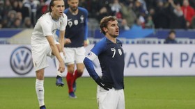 FOTO: Prancis vs Uruguay Laga Spesial Griezmann