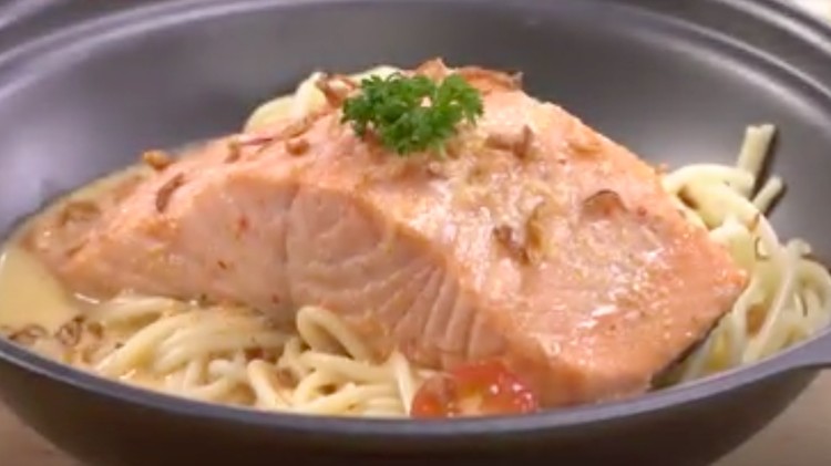 Resep Spaghetti Laksa Salmon, Cara Lain Nikmati Salmon Sehat