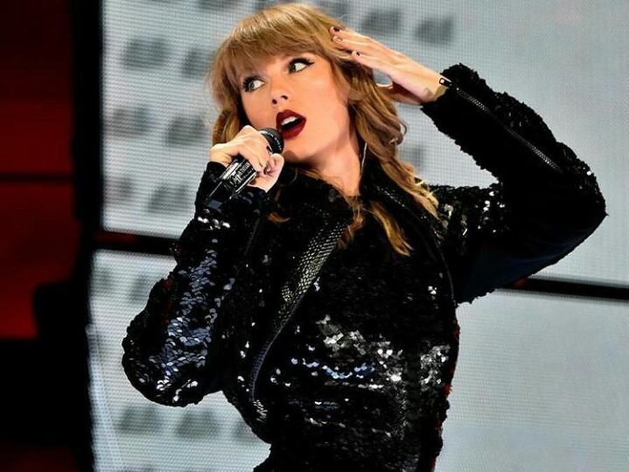 Taylor Swift Dilansir dari Forbes, beberapa musisi Hollywood wanita ini berhasil menyandang sebagai penyanyi dengan bayaran tertinggi selama 2018. Yuk intip ada siapa saja.