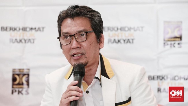 Hasil Musyawarah I Majelis Syura PKS resmi menetapkan susunan anggota Dewan Pimpinan Tingkat Pusat (DPTP) periode 2025-2030. Cek selengkapnya di sini.