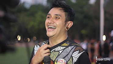 Gagal Lepas Status Duda Tahun Ini, Vicky Nitinegoro Buat Ibu Kecewa