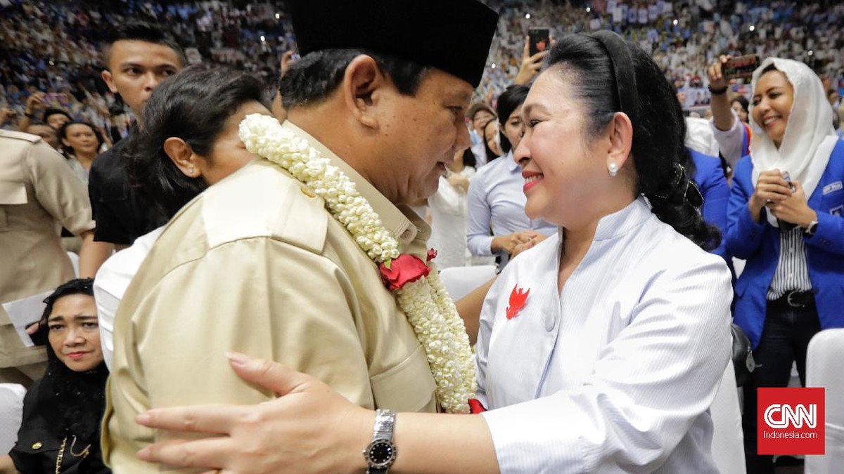 FOTO: Janji Setia Titiek dan Ribuan Relawan untuk Prabowo