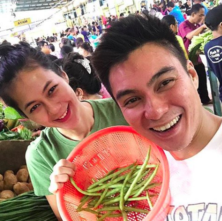 <p>Terlihat kalem, ternyata Baim Wong sosok yang iseng dan jahil. Paula Verhoeven pun ternyata punya humor yang sama dengan Baim. Emang jodoh deh. (Foto: Instagram/baimwong)</p>