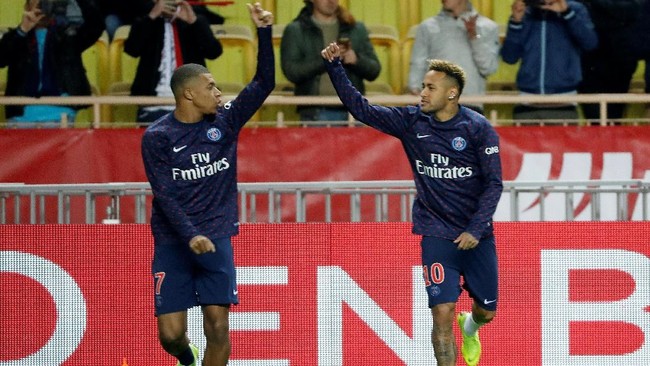 Presiden Real Madrid Florentino Perez mengaku tak berminat mendatangkan dua pemain Paris Saint-Germain, Kylian Mbappe dan Neymar.
