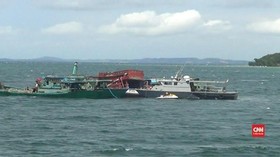 VIDEO: Lima Kapal Ikan Vietnam Ditenggelamkan di Batam