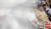 FOTO: Janji Setia Titiek dan Ribuan Relawan untuk Prabowo Ribuan relawan mengucapkan janji setia saat deklarasi nasional relawan Prabowo-Sandi di Istora Senayan, Kamis (22/11). Emak-emak mendominasi deklarasi itu.