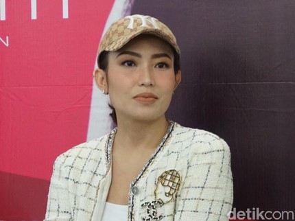 Curhat Ayu Dewi Saat Tak Dianggap oleh Keluarga Suami