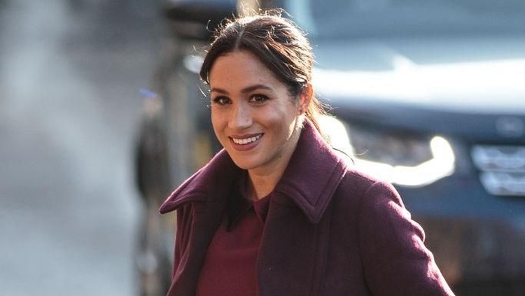 Tips Jaga Kehamilan Saat LDR Seperti Meghan Markle Sedang hamil, Meghan Markle harus rela ditinggal Pangeran Harry karena tugas kenegaraan. Berikut tips jaga kehamilan ketika Bunda jauh dari suami.