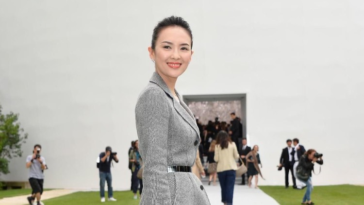 MILAN, ITALY - APRIL 30:  Zhang Ziyi attends the Giorgio Armani 40th Anniversary  Silos Opening And Cocktail Reception on April 30, 2015 in Milan, Italy.  (Photo by Jacopo Raule/Getty Images  for Giorgio Armani)