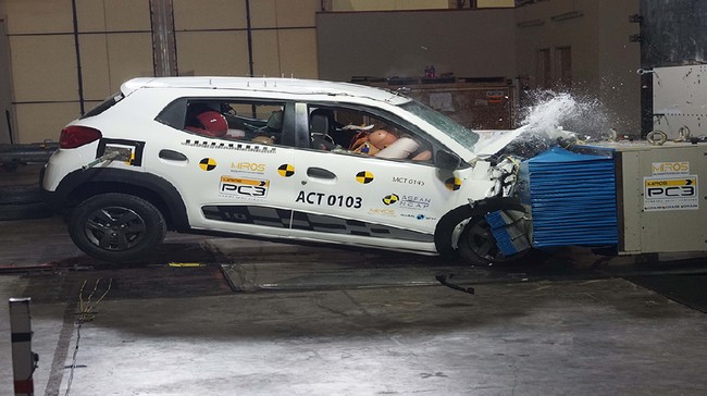 Tiga pikap yang diuji tidak punya perlindungan buat penumpang, sedangkan merek Eropa, Renault, jadi sorotan.