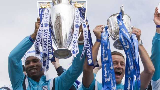 Legenda Chelsea Didier Drogba melancarkan kritik pedas kepada pemilik klub usai tersingkir dari Liga Champions.