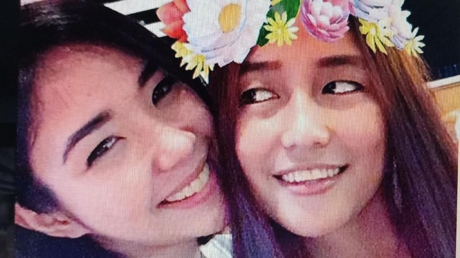 Gisel dan Sri Devi Gisel dan Sri Devi