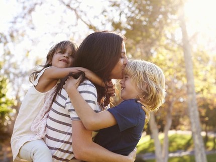 Lanjutkan Hidup Saat Harus Jadi Single Mother