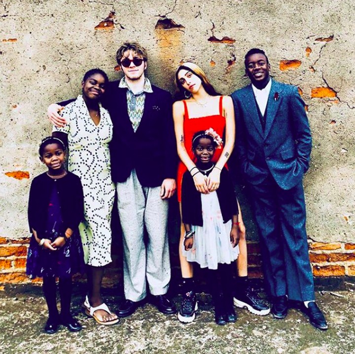 <p>Buat seorang Queen of Pop, Madonna, melihat anak-anaknya, baik kandung maupun angkat, tumbuh dewasa dengan baik adalah hal yang paling dia syukuri. (Foto: Instagram/madonna)</p>