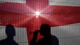NYALANG: Terperosok di Lubang Hitam Kebahagiaan Dalam foto-foto unik pilihan CNNIndonesia.com pekan ini, ada cerita dari para pengungsi, festival musim dingin, dan ibu yang berharap anugerah Dewa Matahari.