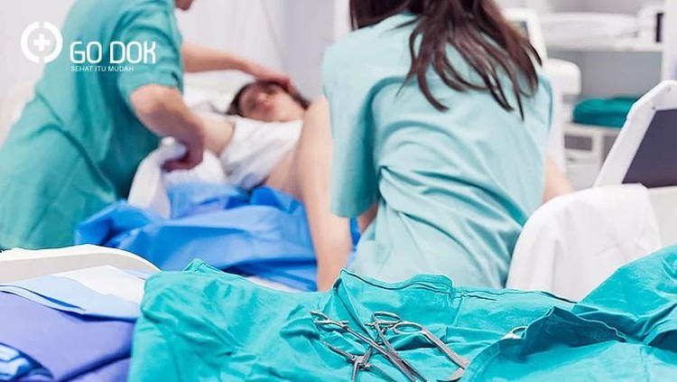 Kuret umumnya dilakukan ketika terjadi perdarahan abnormal pada rahim, Bun. Yuk simak serba-serbi tentang kuret lebih lanjut.