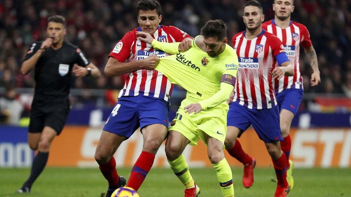 FOTO: Atletico dan Barcelona Berbagi Angka