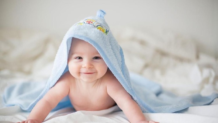 Arthic Nama bayi laki-laki dengan arti sempurna bisa jadi tambahan referensi untuk Ayah dan Bunda. Dari 25 nama berikut, mana yang paling cocok?