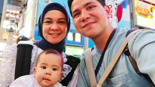 Tips Traveling Bareng Anak ala Haykal Kamil dan Tantri Namirah
