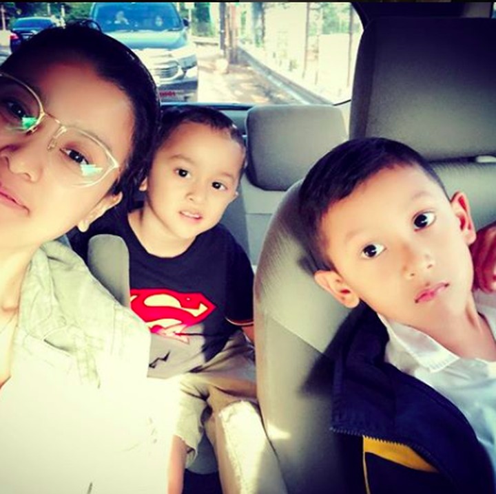 <p>Kompak selalu ya Kana, Magali, dan Bunda Marcella. (Foto: Instagram/ @marcella.zalianty)</p>